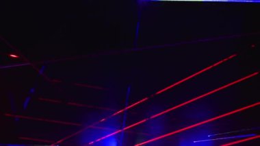 Kombinasyon, subrit mesajı gibi. Sahne ışığı arkaplanı 