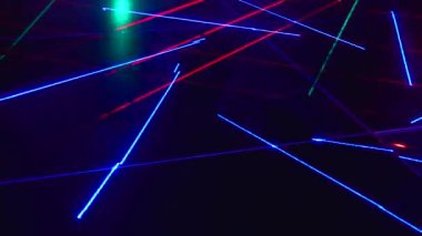 Kombinasyon, subrit mesajı gibi. Sahne ışığı arkaplanı 