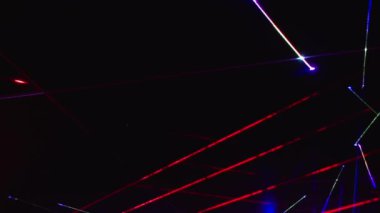 Kombinasyon, subrit mesajı gibi. Sahne ışığı arkaplanı 