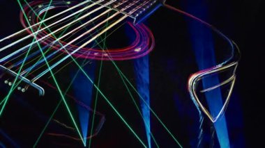 Duvar kağıdı. Renkli neon arkaplan. Neon ışığı gitarı 