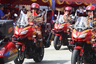 Pahang 05 Mayıs 2025 - Pahang Sultanı Abdullah Ri 'ayatuddin el-Mustafa Bilh ibni Almarhum Sultan Hacı Ahmed Şah tarafından Kuantan Kasabası' nda 2024 Dünya Ateşli Adamlar Günü resmi olarak düzenlendi. 