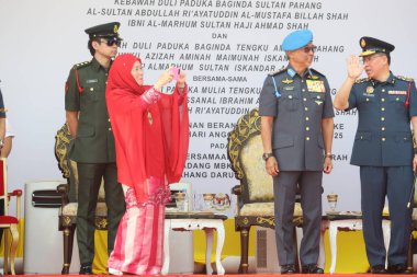 Pahang 05 Mayıs 2025 - Pahang Sultanı Abdullah Ri 'ayatuddin el-Mustafa Bilh ibni Almarhum Sultan Hacı Ahmed Şah tarafından Kuantan Kasabası' nda 2024 Dünya Ateşli Adamlar Günü resmi olarak düzenlendi.