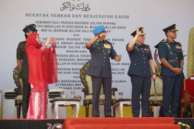 Pahang 05 Mayıs 2025 - Pahang Sultanı Abdullah Ri 'ayatuddin el-Mustafa Bilh ibni Almarhum Sultan Hacı Ahmed Şah tarafından Kuantan Kasabası' nda 2024 Dünya Ateşli Adamlar Günü resmi olarak düzenlendi.