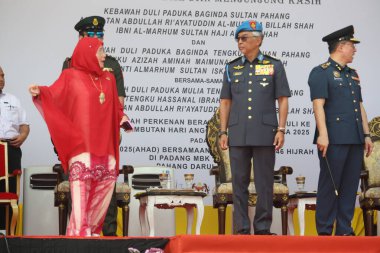 Pahang 05 Mayıs 2025 - Pahang Sultanı Abdullah Ri 'ayatuddin el-Mustafa Bilh ibni Almarhum Sultan Hacı Ahmed Şah tarafından Kuantan Kasabası' nda 2024 Dünya Ateşli Adamlar Günü resmi olarak düzenlendi.