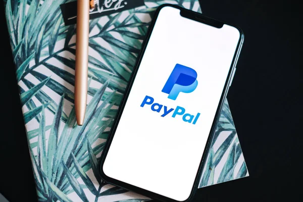 Logo Paypal Sullo Schermo Dello Smartphone — Foto Stock