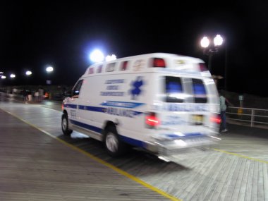 Amerikan ambulans araba