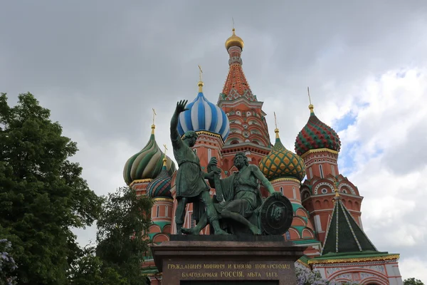 St. Basilova katedrála v Moskvě — Stock fotografie