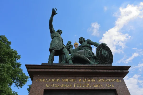 Denkmal für Minin und Poscharski in Moskau — Stockfoto