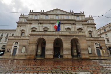 Cephe La Scala Tiyatrosu, Milan, İtalya