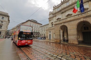 Cephe La Scala Tiyatrosu, Milan, İtalya