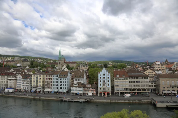Zürich - den största staden i Schweiz — Stockfoto