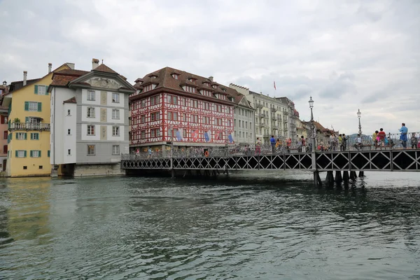 Luzern - en vacker stad i Schweiz — Stockfoto