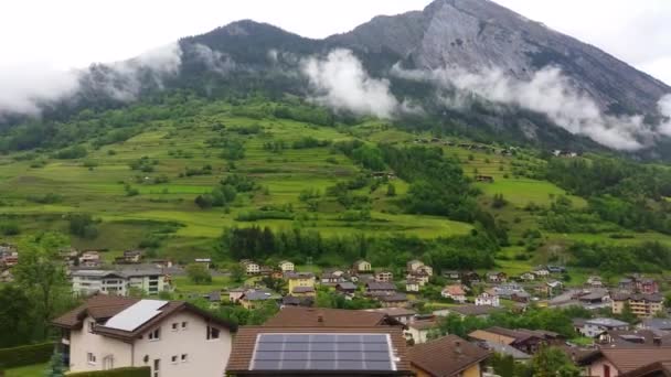 Sommaren Swiss landskap — Stockvideo