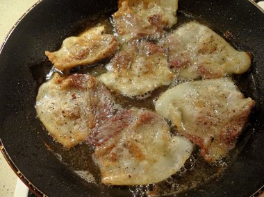 Lezzetli domuz pastırma