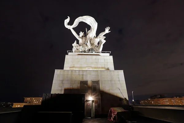 Trabalhador e Mulher Kolkhoz Monumento em Moscou, Rússia — Fotografia de Stock