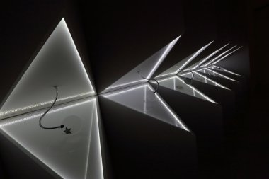 Ekran stand tasarımı fikir