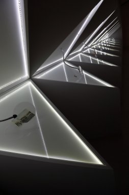 Ekran stand tasarımı fikir