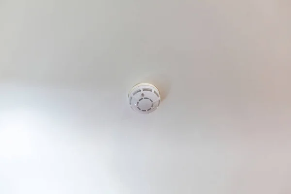 White Indoor Ceiling Fire Alarm Smoke Catcher — Stock Photo, Image