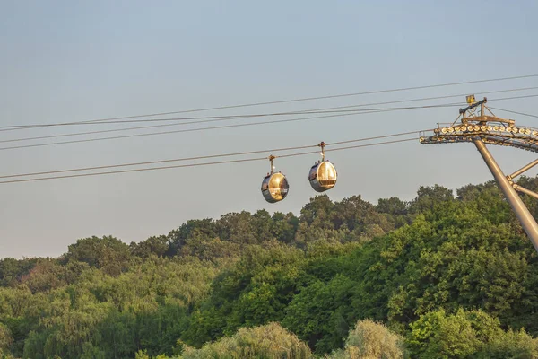 Moscow Russia July 2021 Cabins First City Cable Car Connecting — Stock Photo, Image