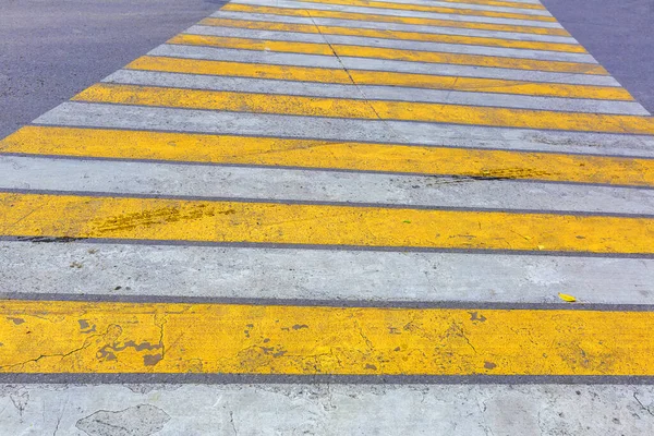 Weathered Yellow White Stripes Asphalt Pedestrian Crossing Road — Stock Photo, Image