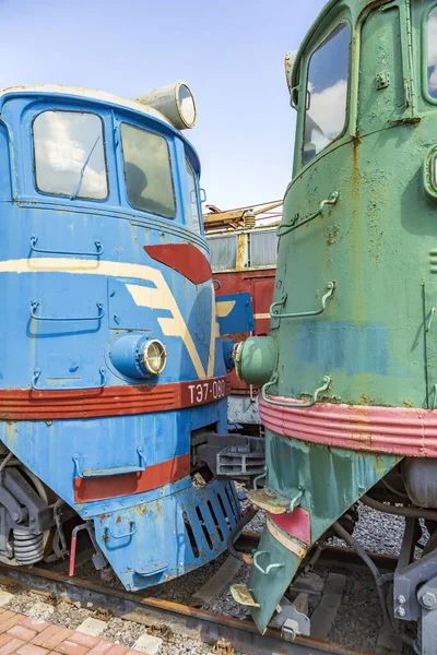 2021年8月14日 俄罗斯莫斯科 罕见的苏联复古电力机车 Rizhskaya站Rzd铁路车辆展区 — 图库照片