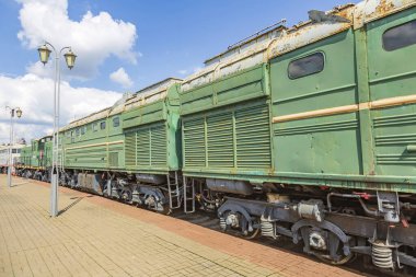 Moskova, Rusya - 14 Ağustos 2021: nadir Sovyet demiryolu vagonu. Rizhskaya istasyonundaki RZD demiryolu araçlarının sergi alanı