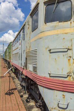 Moskova, Rusya - 14 Ağustos 2021: nadir Sovyet demiryolu vagonu. Rizhskaya istasyonundaki RZD demiryolu araçlarının sergi alanı