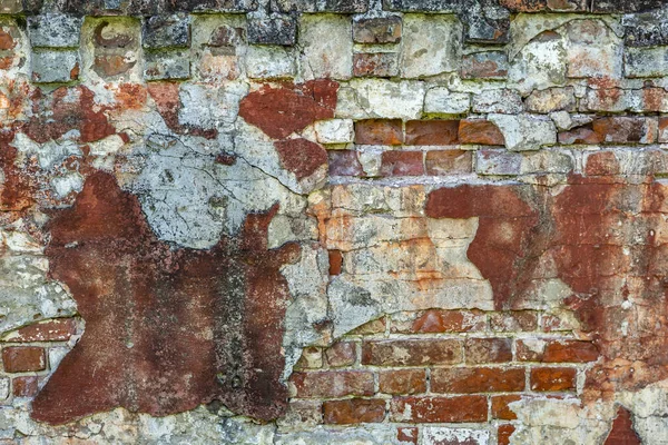 Geprägte Strukturierte Oberfläche Einer Alten Mauer Aus Fassadenziegeln Und Zement — Stockfoto