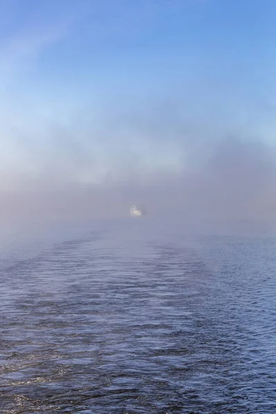 Clouds Thick Fresh Fog Calm Water Surface River — Stock Photo, Image