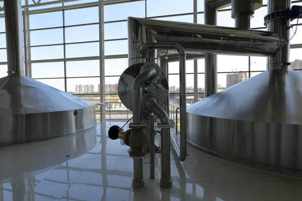 Industrial equipment in the units of the plant for the production of beer — Stock Photo, Image