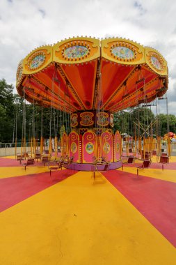Carousel eğlence parkı