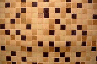 Banyoda sırlı çini