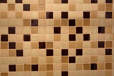 Banyoda sırlı çini