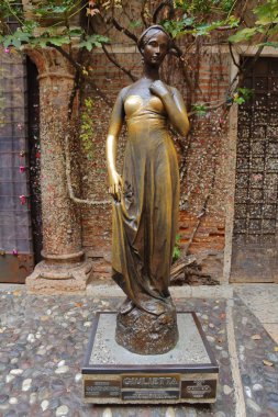 Verona, İtalya için Juliet heykeli