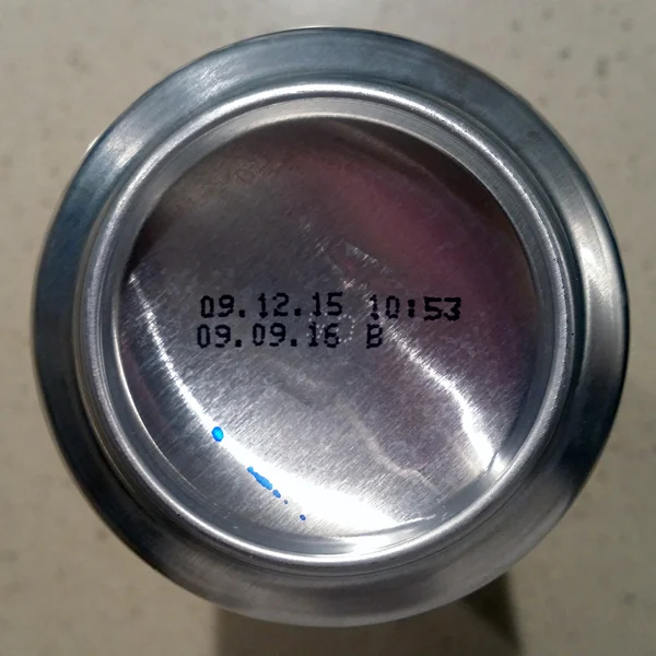 알루미늄 음료 캔 바닥 — 스톡 사진