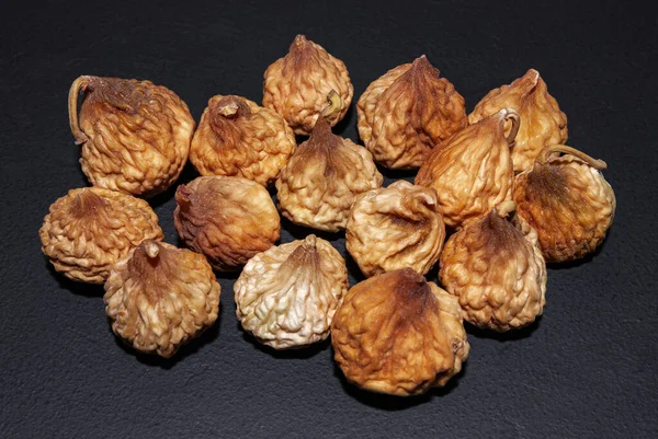 Handful Whole Dried Figs Dark Gray Background Photographed Macro Photography — Stock Photo, Image