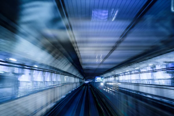 Tunnel in Tokio wazig als idee van hoge snelheid — Stockfoto