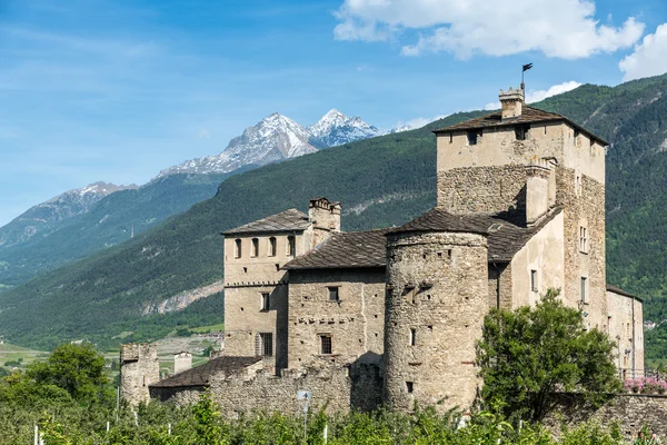 medioeval kale sarriod de la tur İtalya aosta yakınındaki