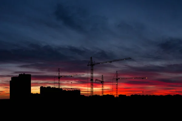 都市景観のパノラマと夕焼け空 ロイヤリティフリーのストック画像
