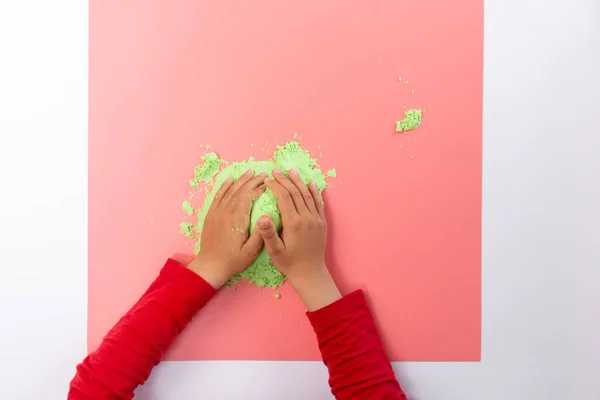 sand tray writing, shape or letter practice for kids, preschool writing activity, kids hands