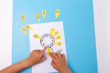 Çocuklarla eğitim oyunu, matematik öğrenme, kolay matematik 