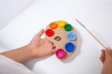 Geri dönüşüm başlıkları, özel ders, resim yapmak için hızlı palet ya da çocuklar için oyun zamanı