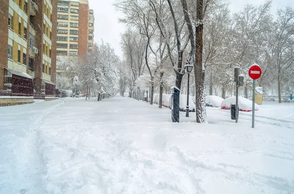 Calles Madrid Cubiertas Con Las Nevadas Más Fuertes Años — Foto de Stock