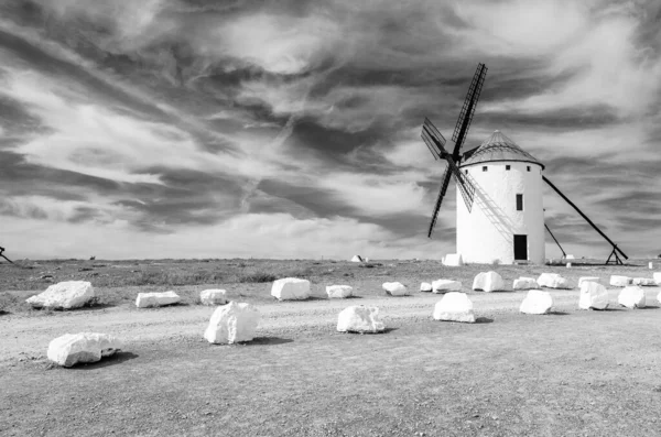 Typisk Väderkvarn Campo Criptana Spanien Don Quijote Route Baserad Litterär — Stockfoto