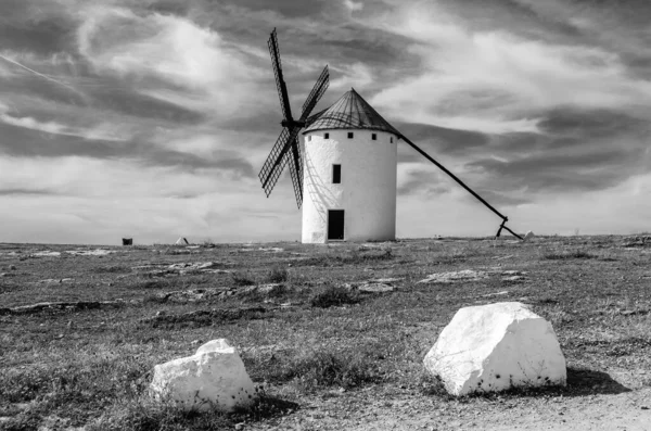 Typisk Väderkvarn Campo Criptana Spanien Don Quijote Route Baserad Litterär — Stockfoto