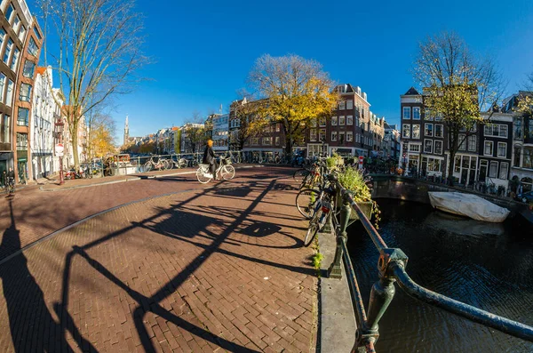 Amsterdam Niederlande November 2018 Urbane Szene Amsterdam Niederlande Fischperspektive — Stockfoto