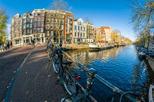 Amsterdam Niederlande November 2018 Urbane Szene Amsterdam Niederlande Fischperspektive — Stockfoto