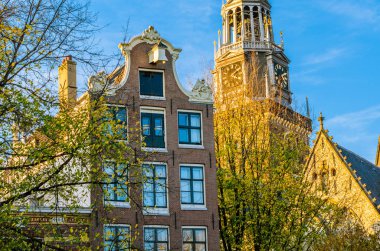 Amsterdam, Hollanda 'daki bir kilisenin dış görünüşü