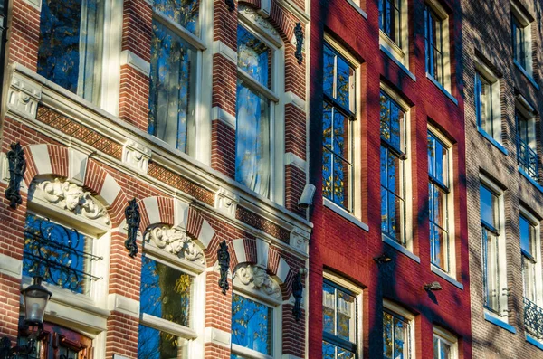 Amsterdam, Hollanda 'da tipik Hollanda mimarisi