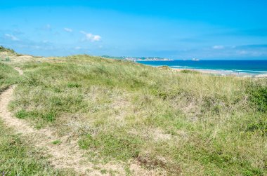 Kuzey İspanya, Cantabria 'daki Liencres Dunes Doğal Parkı' nın manzarası